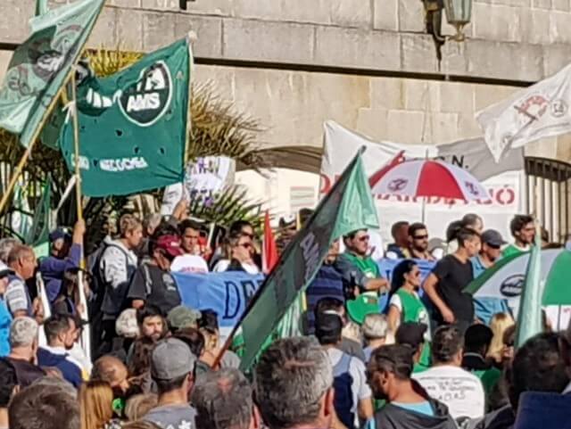 Trabajadores del casino suspenden corte de ruta pero continúan con el paro