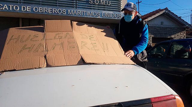 Jubilado comenzó una huelga de hambre en la puerta del SOMU