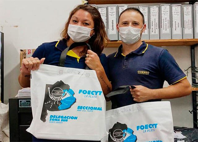 Foecyt Mar del Plata entregó útiles escolares a sus afiliados