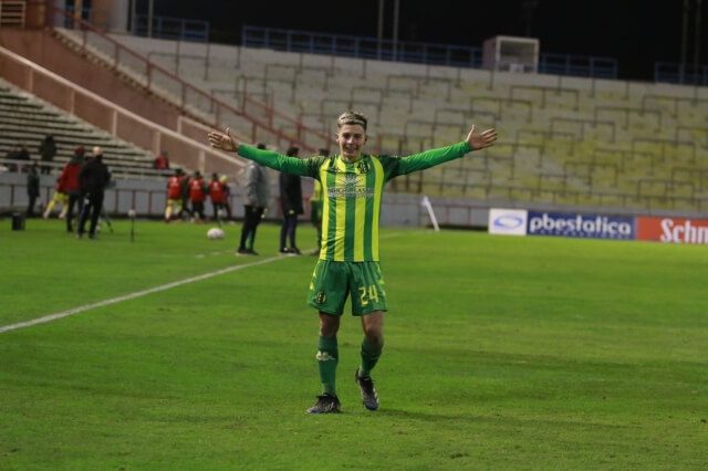 Aldosivi ganó en el Minella y se puso a dos del líder