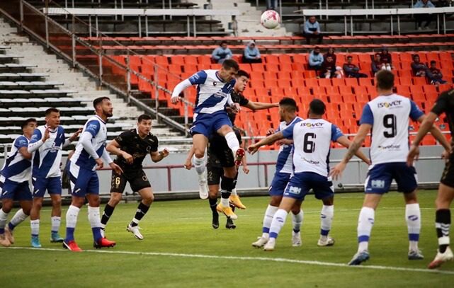 Alvarado perdió en el Minella ante Quilmes