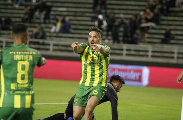 Aldosivi le ganó a San Lorenzo y sigue sumando