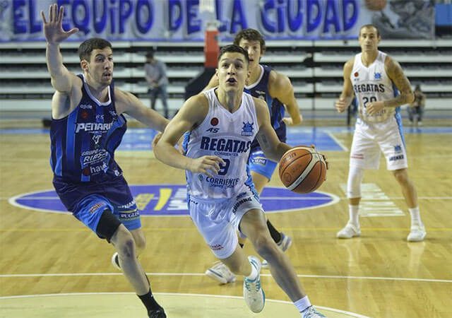 Peñarol cayó ante Regatas en el Polideportivo