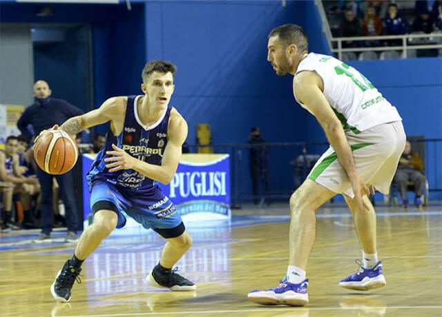Peñarol cayó ante Ferro en el Polideportivo