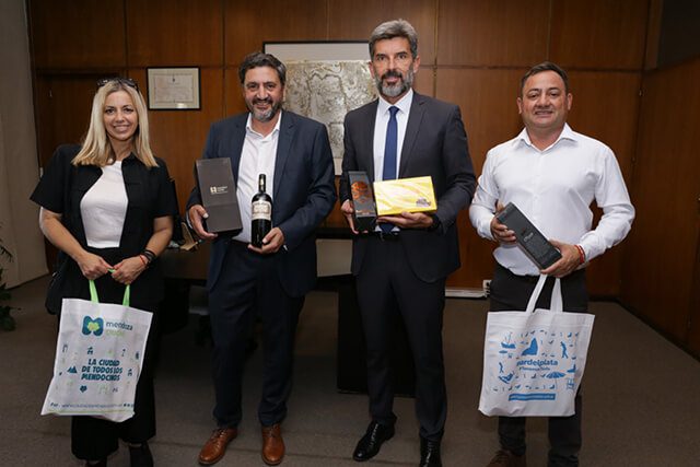 El intendente de la ciudad de Mendoza recibió a autoridades del Emtur