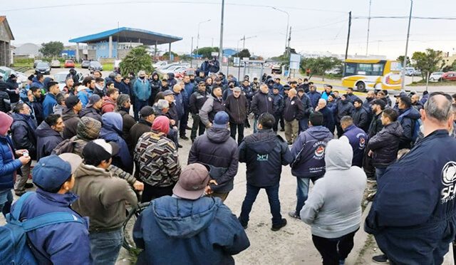 Paro de obreros navales: dictaron la conciliación obligatoria