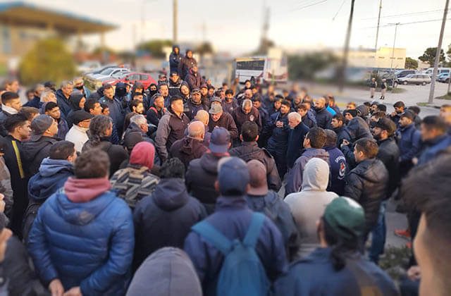 Obreros navales llevan adelante un paro por falta de acuerdo en paritarias