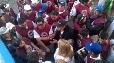 Vendedores ambulantes solicitan una regulación de la actividad