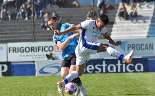 Alvarado no pudo con Almagro y se complica en la tabla