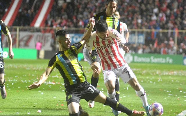 Aldosivi empató sin goles ante Unión en Santa Fe