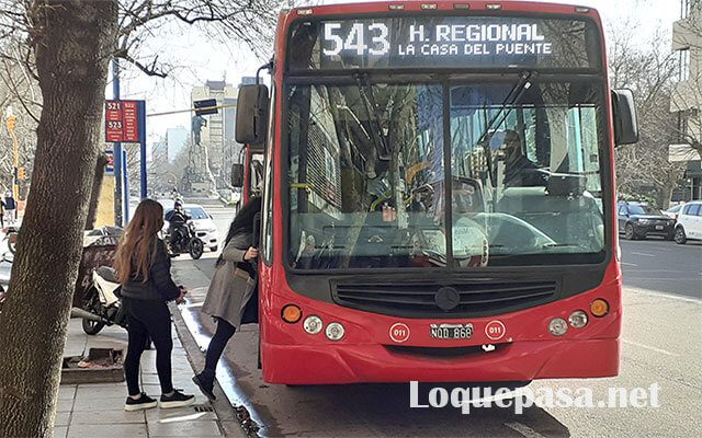 Paro de colectivos: Trabajo dictó conciliación obligatoria y se levanta la medida