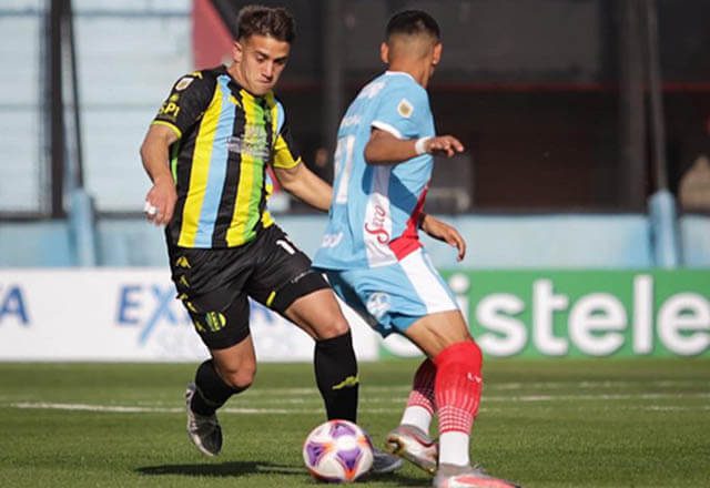 Arsenal goleó a Aldosivi y lo dejó en las puertas del descenso