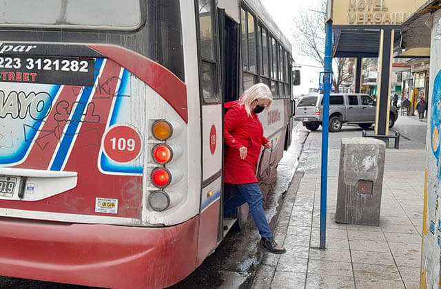 Sigue el paro de colectivos impulsado por la UTA