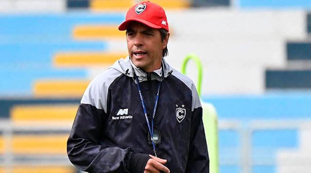César Vigevani fue anunciado como el nuevo entrenador de Alvarado