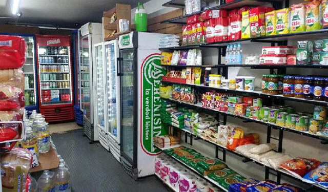 Aprueban proyecto para que comercios puedan ser habilitados en un día