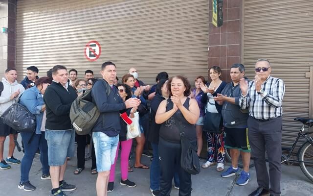 Pasteleros activan un plan de lucha buscando que “Postres Balcarce” abone diferencias salariales