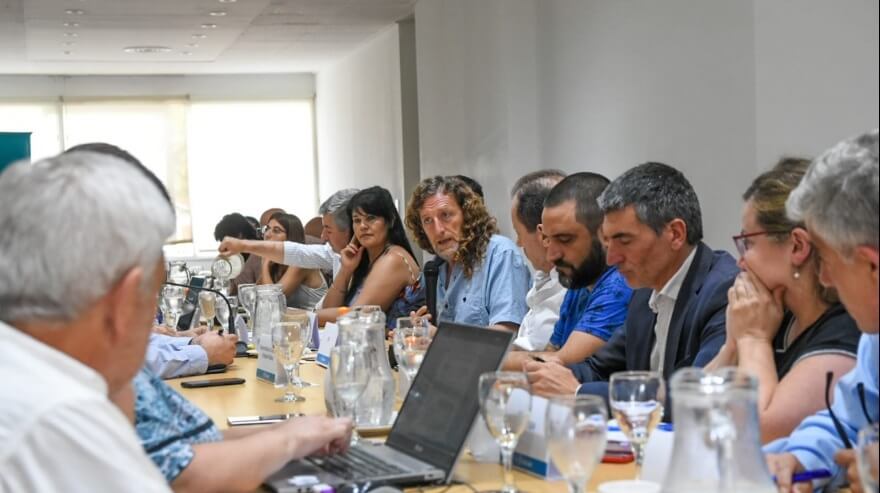 Paritarias: estatales bonaerenses cerraron un aumento del 40% a cobrar en tres tramos