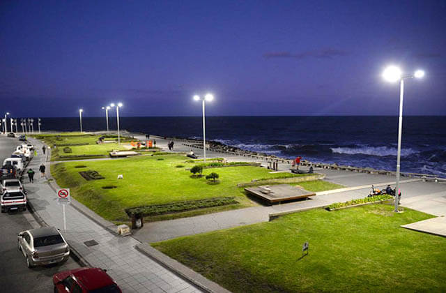 El Paseo Punta Iglesias ya cuenta con iluminación LED