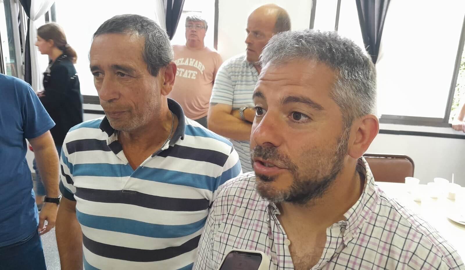 Taxistas manifestaron que al Municipio “no le interesa controlar el transporte ilegal en la ciudad”