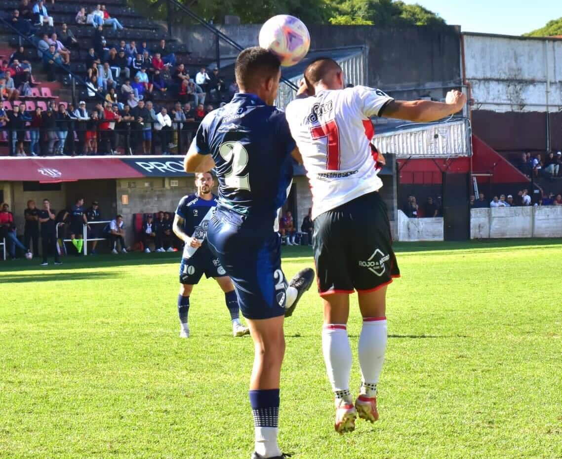 Alvarado tuvo una leve mejoría y cosechó un punto de visitante