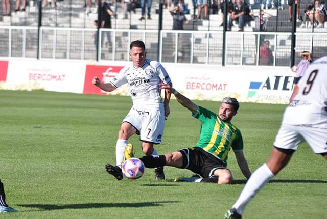 Aldosivi no jugó bien y perdió sin atenuantes ante For Ever