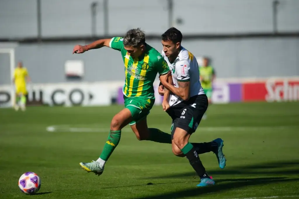 En un pobre partido, Aldosivi igualó sin goles ante Tristán Suárez
