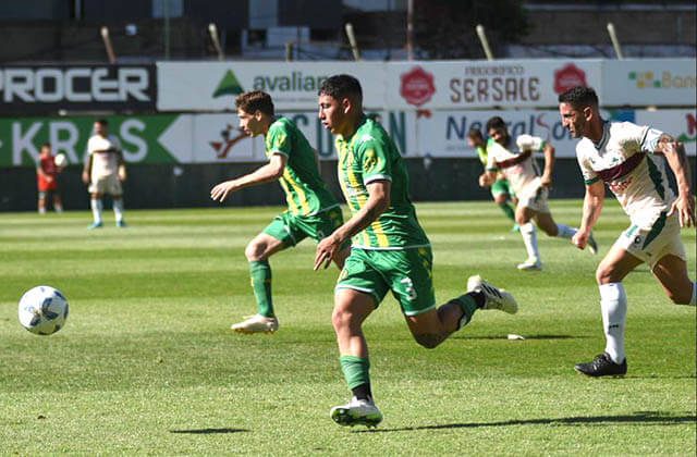 Aldosivi empató con Ferro y logró mantener la categoría