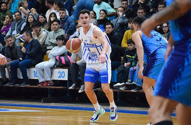 Gran triunfo de Peñarol en Corrientes