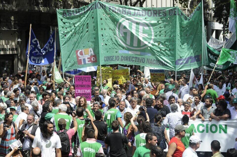 Desvinculaciones en el Estado: trabajadores rechazan los despidos por arbitrarios y mal comunicados