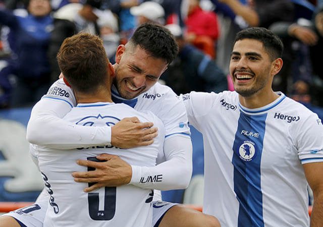Alvarado consiguió un valioso triunfo ante Talleres de Remedios Escalada