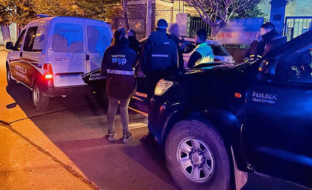 Detienen a conductor por maniobras peligrosas y alcoholemia positiva