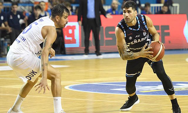Peñarol comenzó el año con un triunfo ante San Lorenzo
