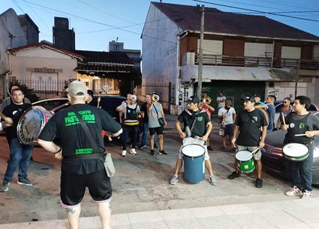 Ante irregularidades laborales, el Sindicato de Pasteleros se manifestó en la Pizzería ‘Ricardo en Punta’