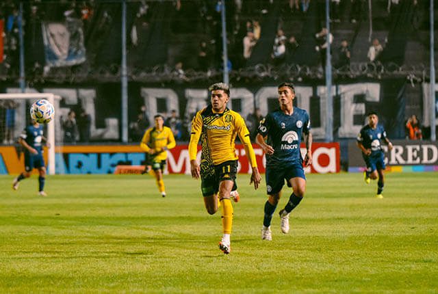 Aldosivi mereció un poco mas pero cayó por la mínima en Mendoza
