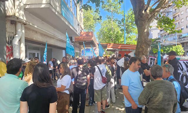 Municipales advirtieron a Montenegro: “Si se repite el pago desdoblado habrá medidas más fuertes”