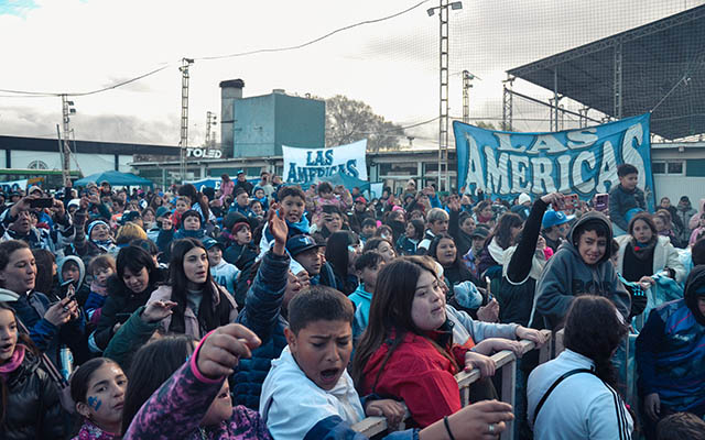 Más de 700 chicos participaron del tradicional festejo del Día del Niño de los hinchas de Alvarado